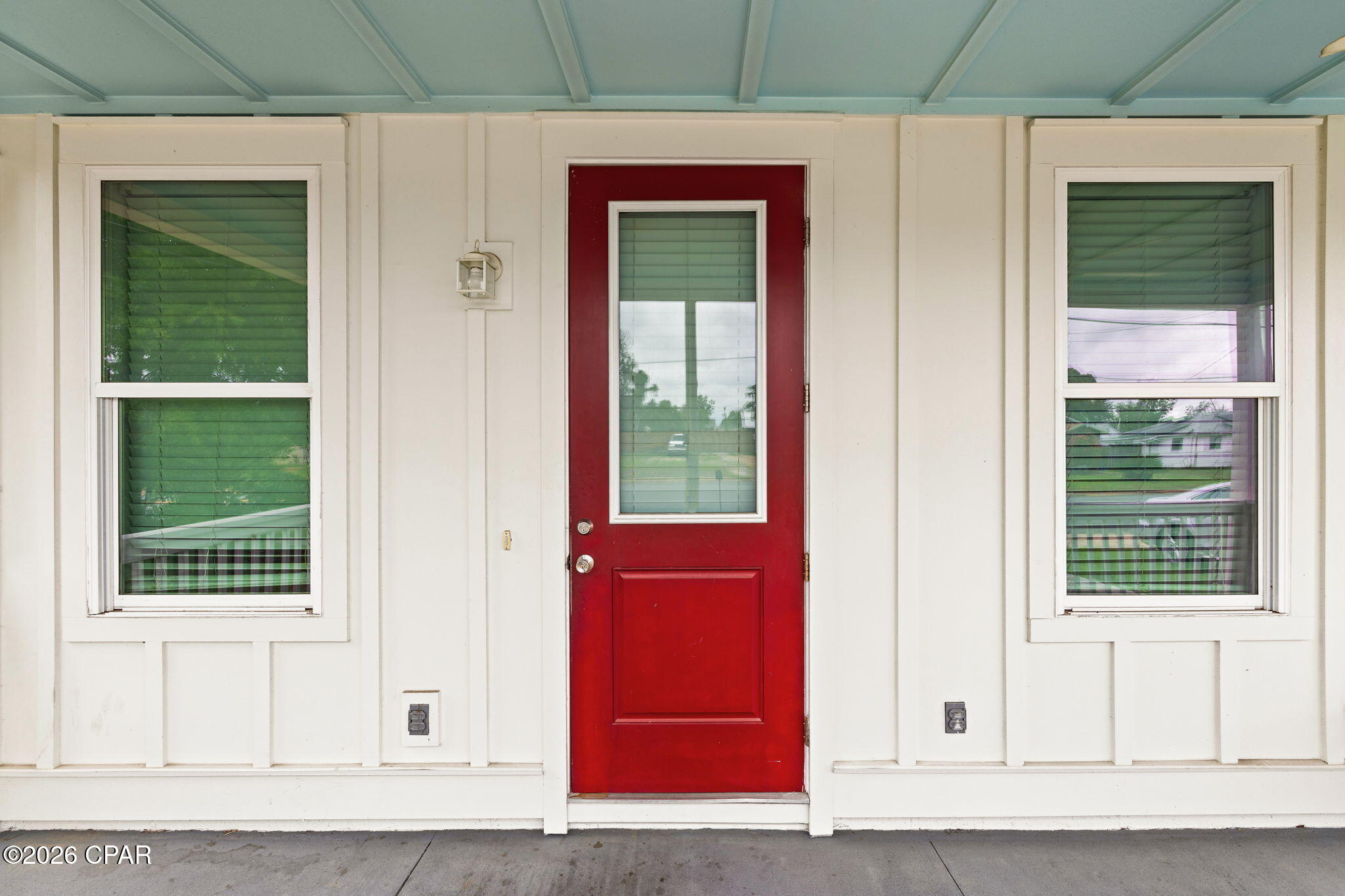 Image 3 For 223 East Avenue