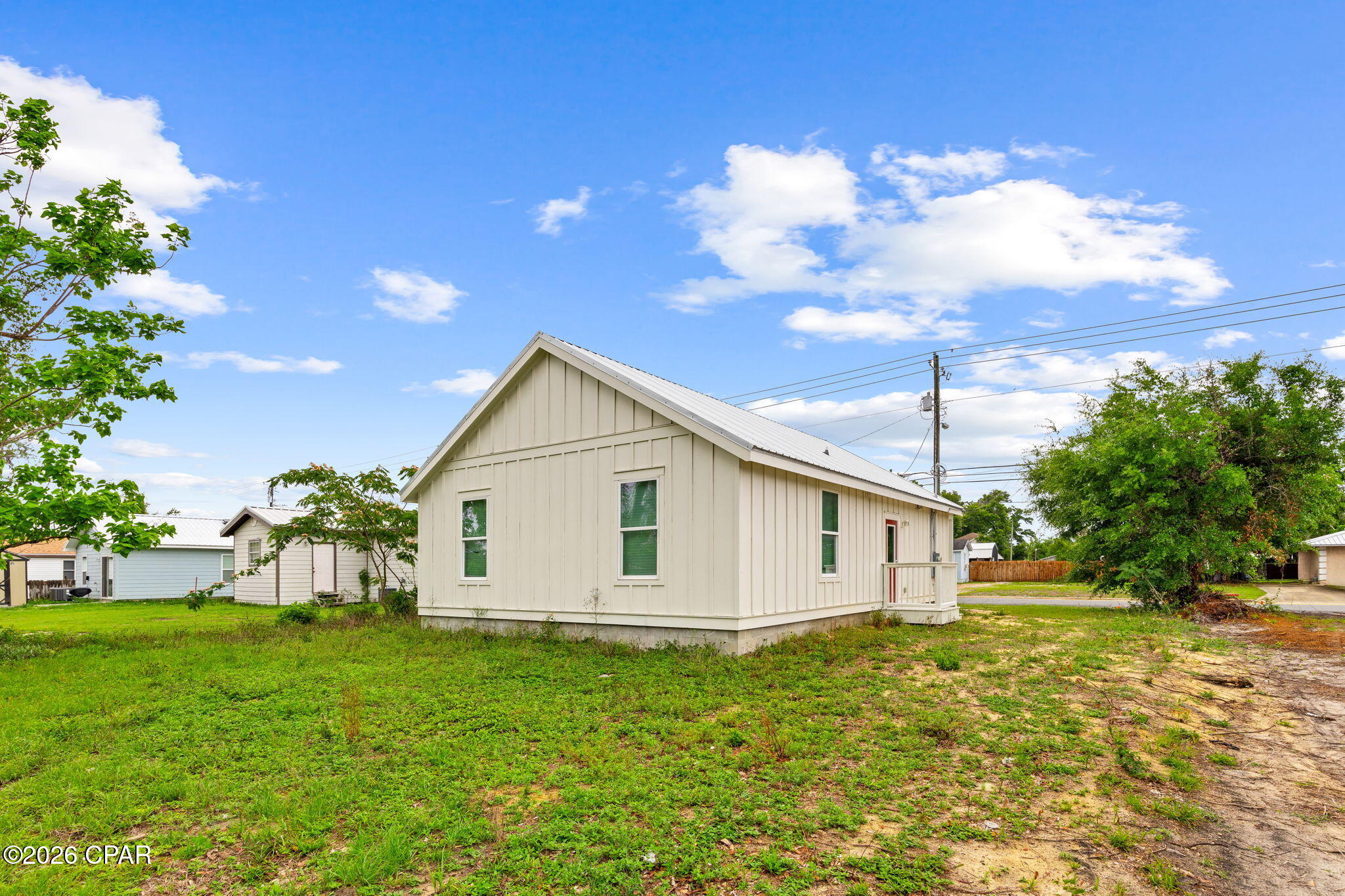 Image 6 For 223 East Avenue