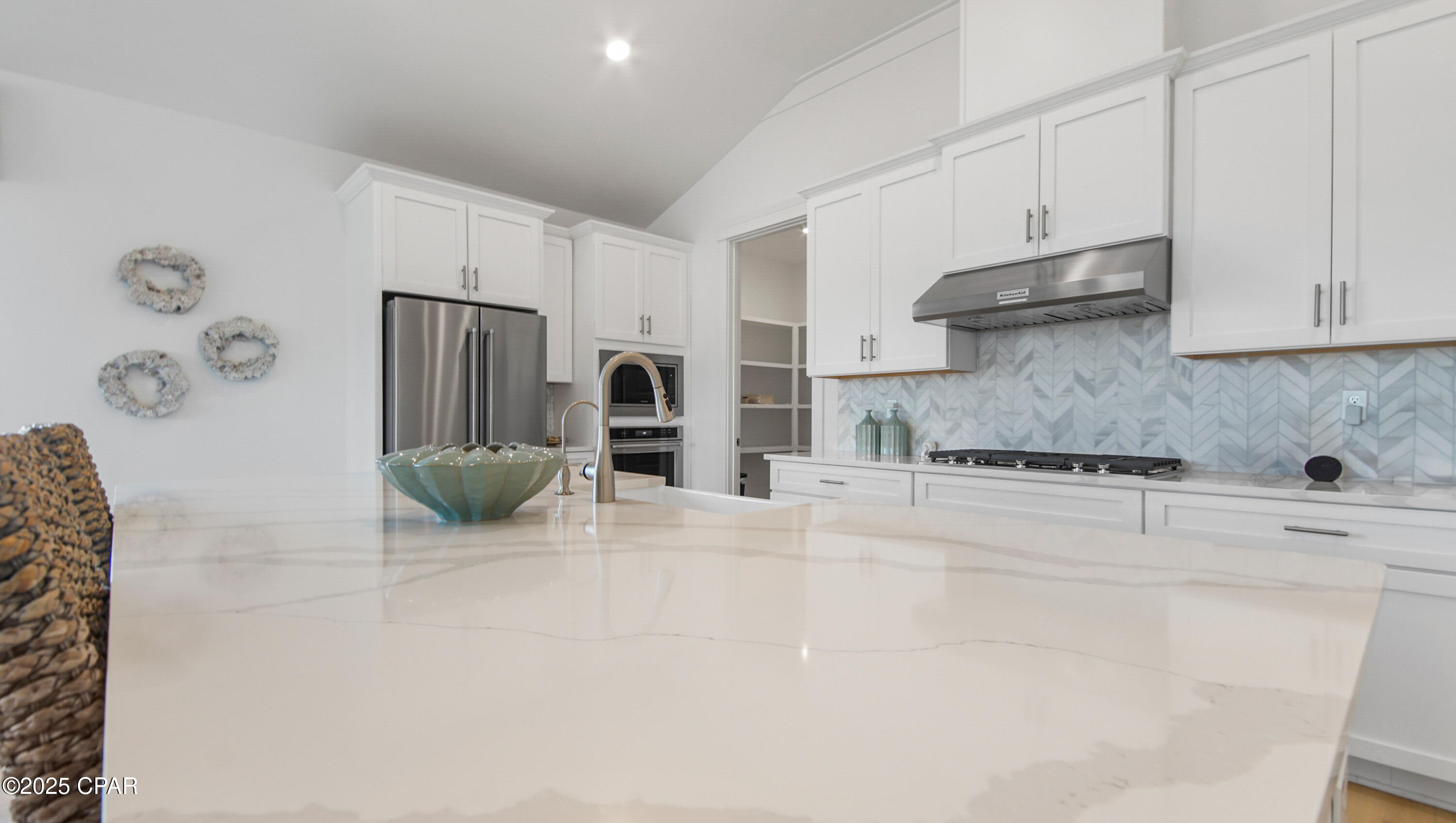 897 Crystal Bayou Boulevard, Panama City Beach, FL 32407 thumbnail, photo 7 of 36