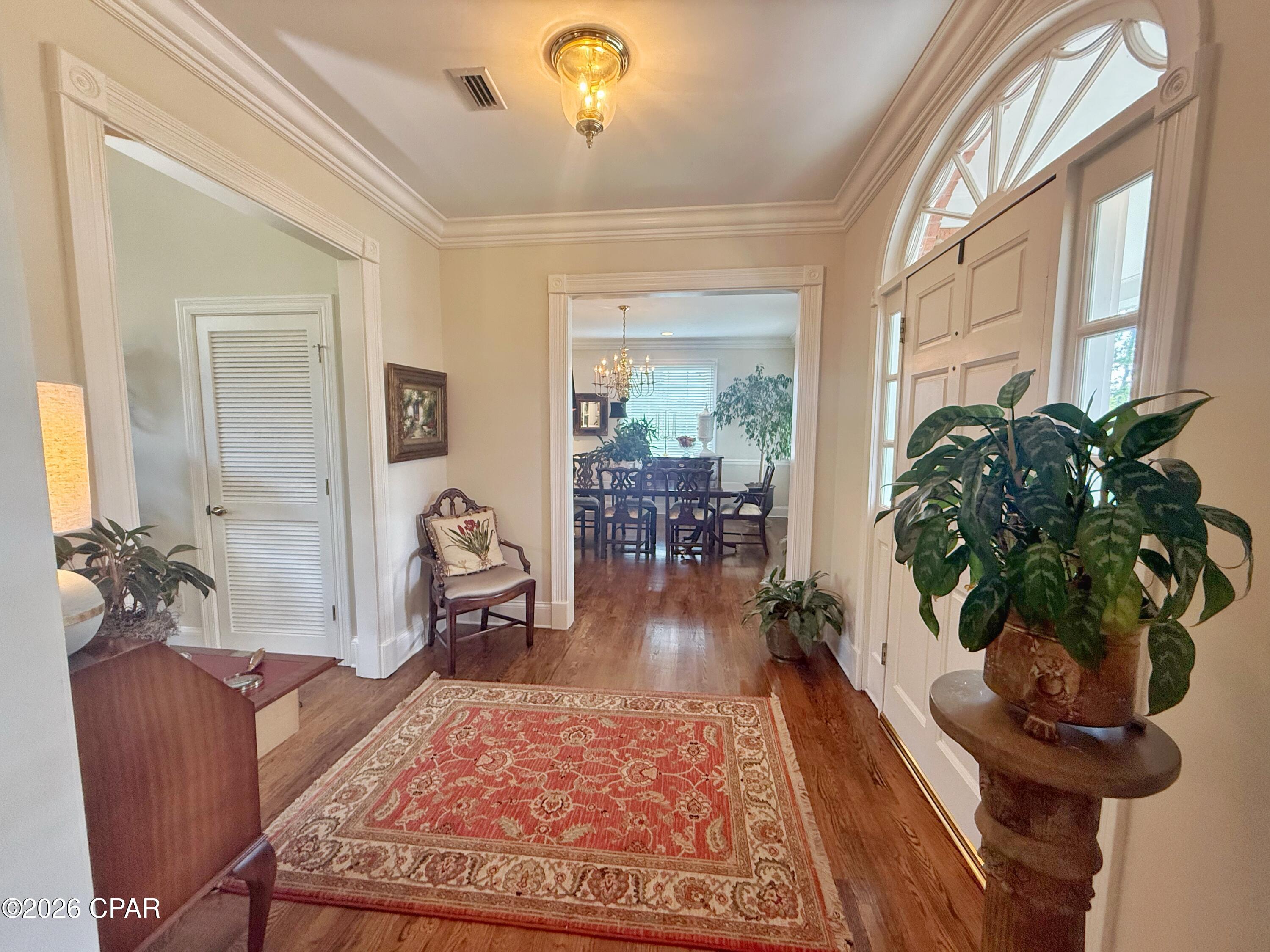 Image 9 For 3184 College Street