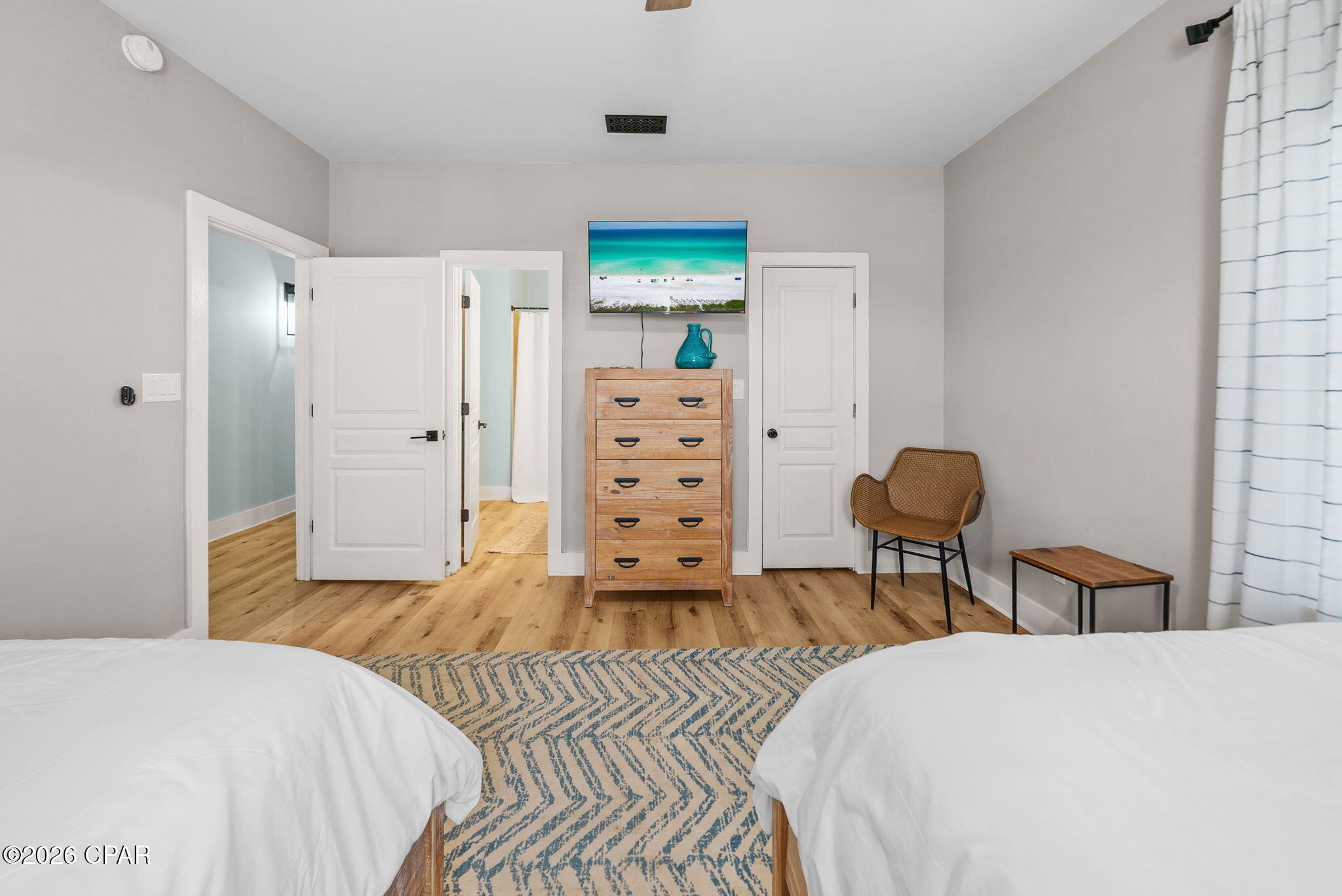 Image 12 For 8221 Surf Drive
