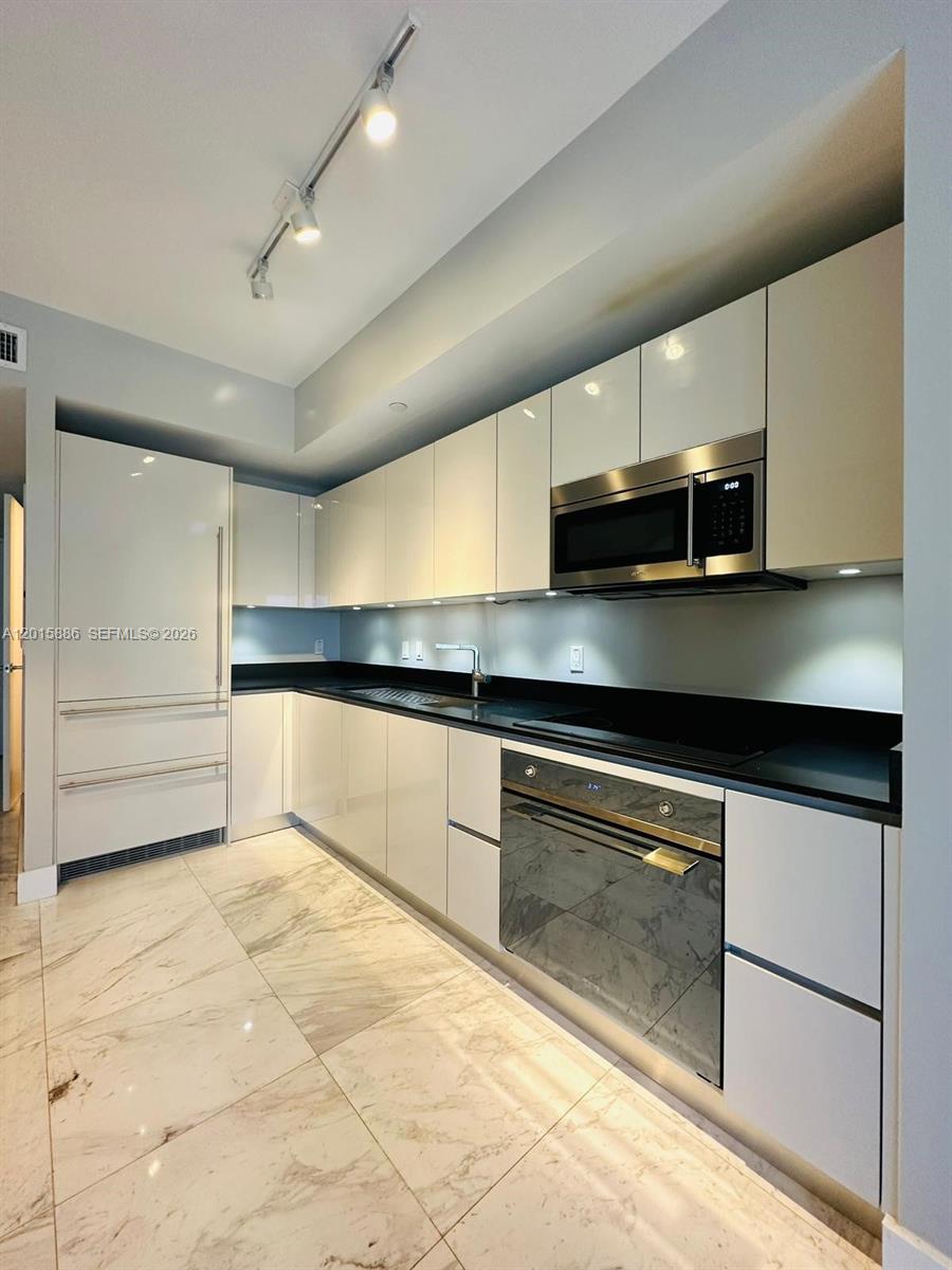 1010 Brickell Condo