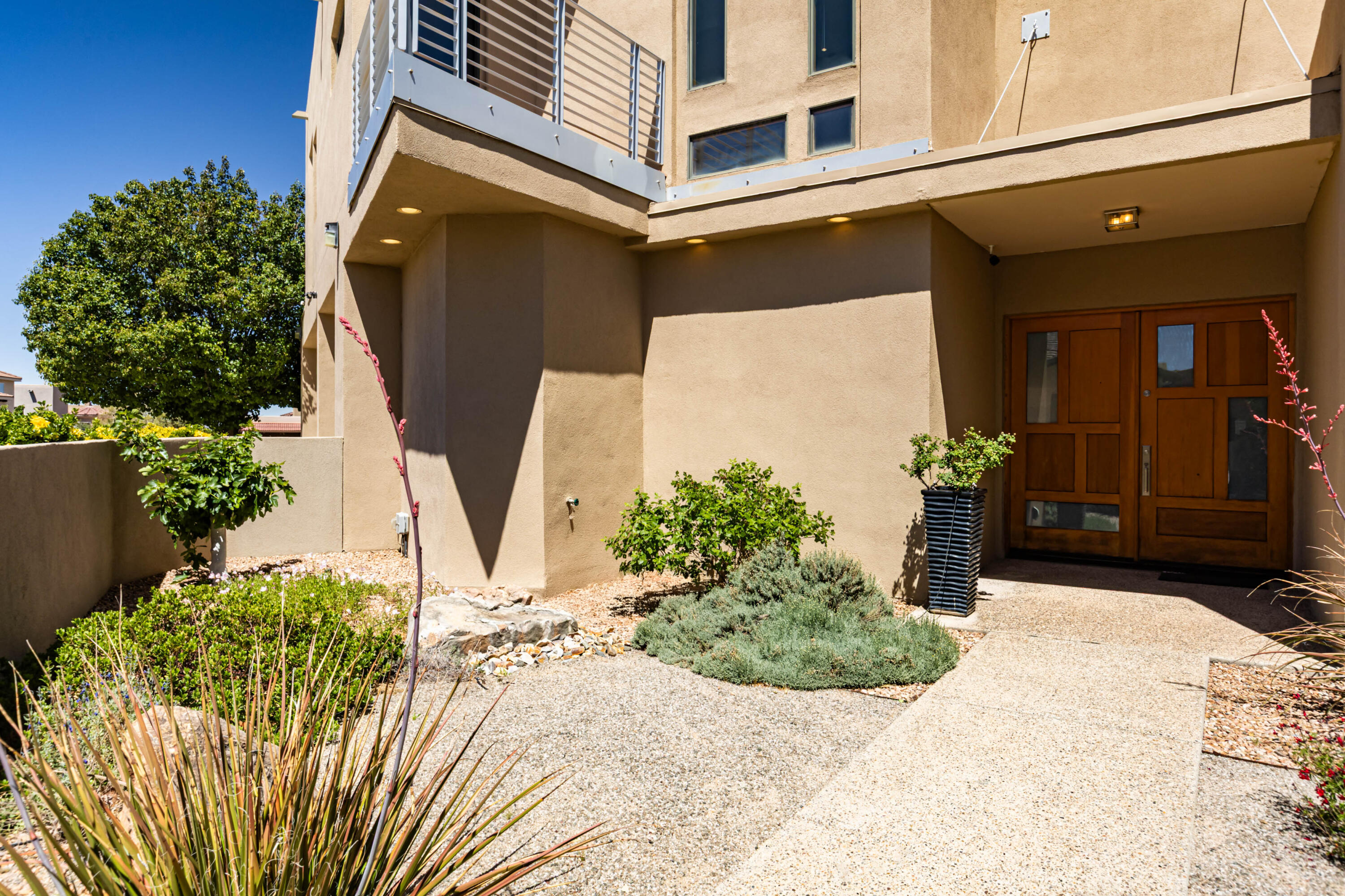 2nd image of 7816 Florence Ave Ne, Albuquerque, NM 87122 | MLS# 1103243