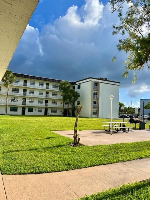 Palm Village Club Condo