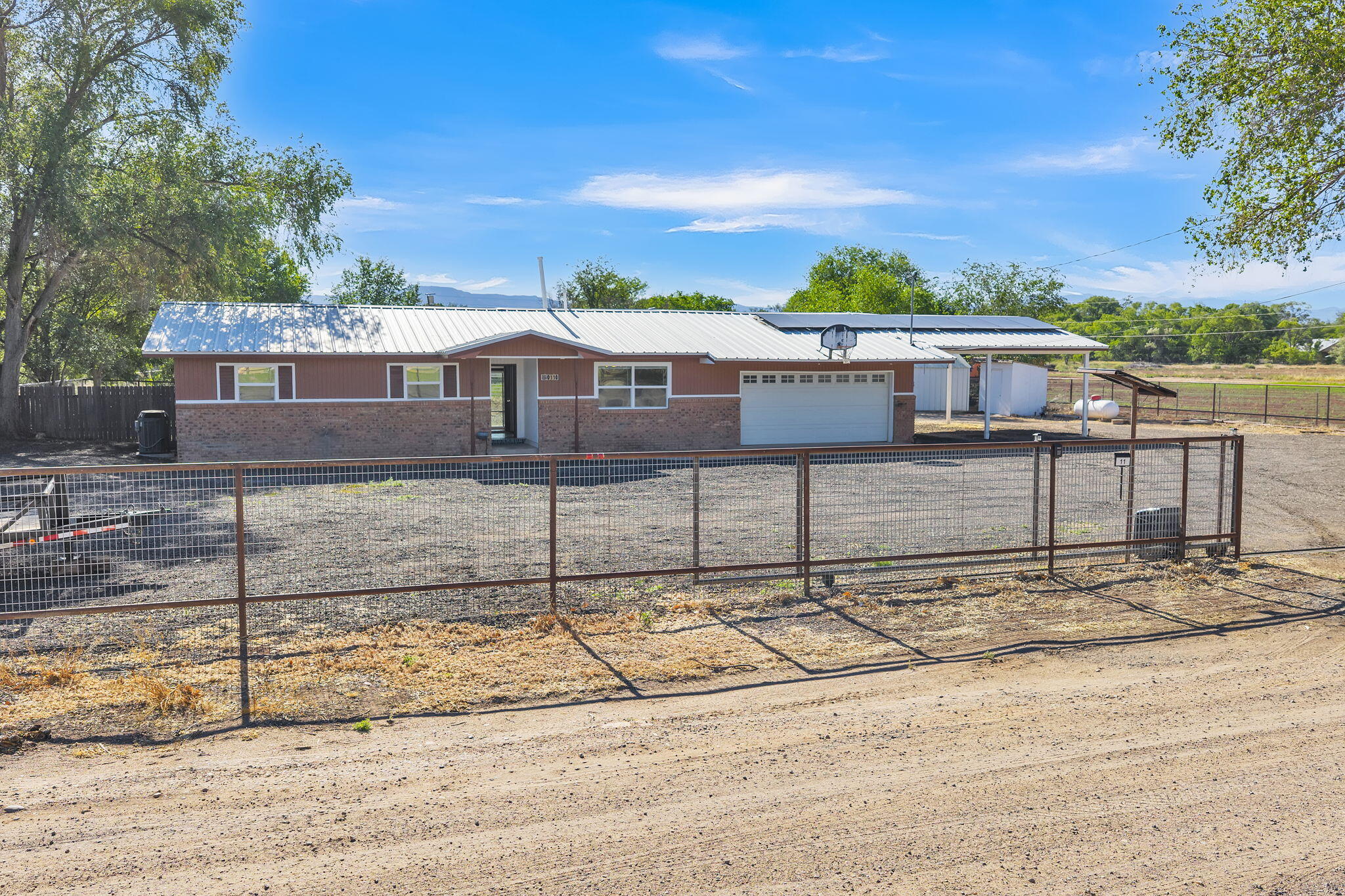 Homes for sale in Los Lunas, NM | 11 Coyote Ln, Los Lunas, NM 87031 | MLS# 1103260