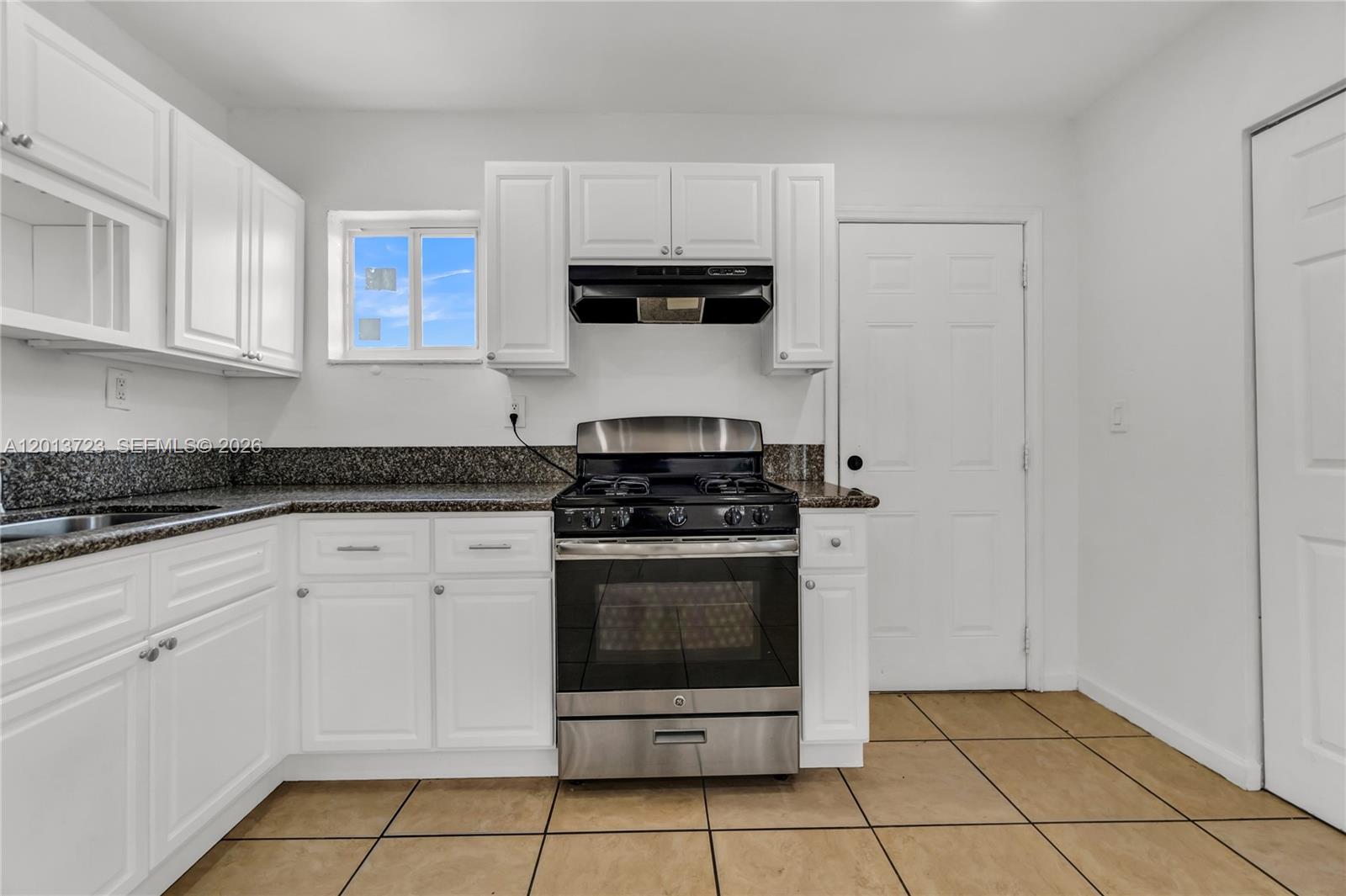 Property photo # 2