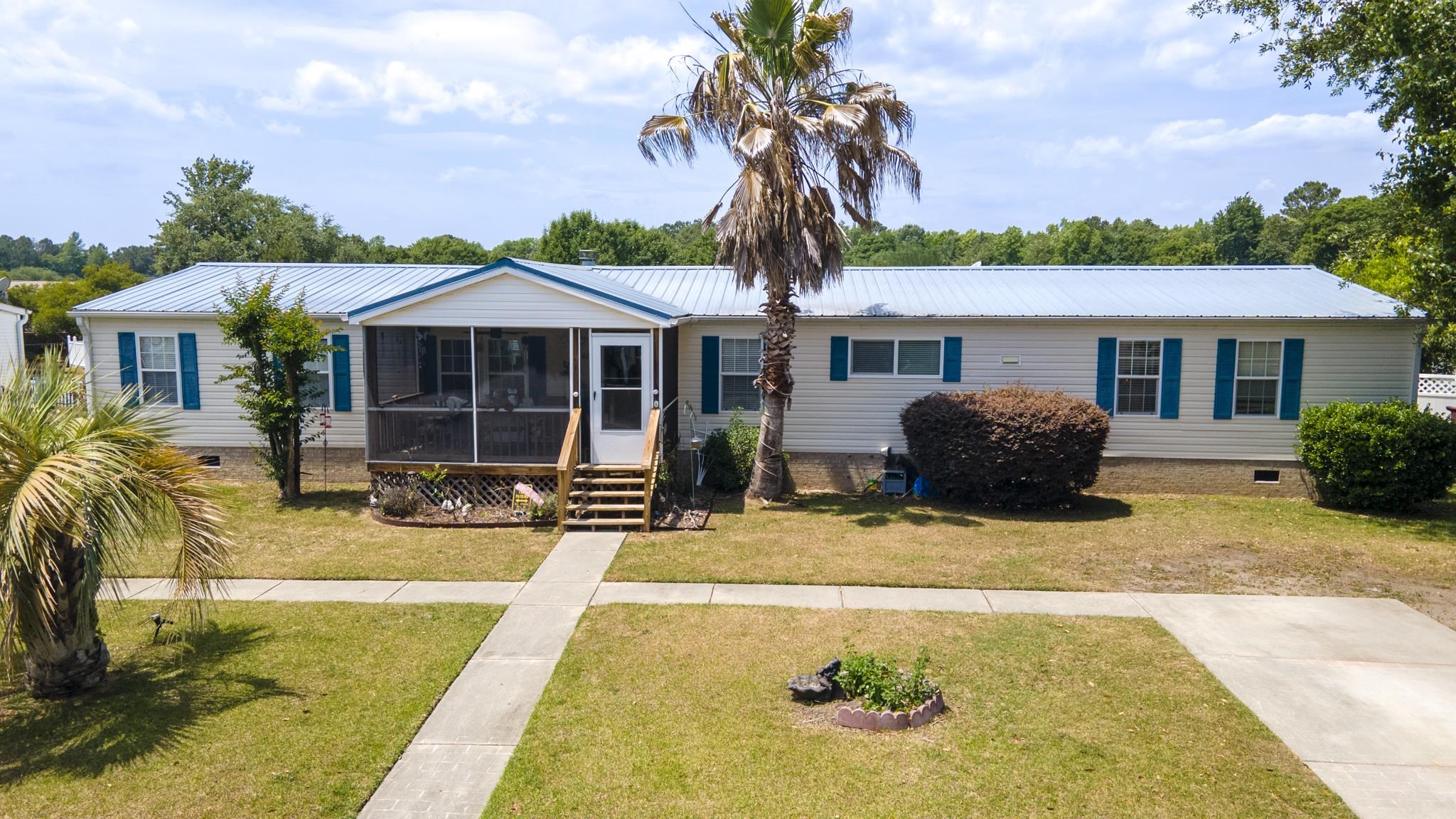 8629 Bragg Dr. Myrtle Beach, SC 29588