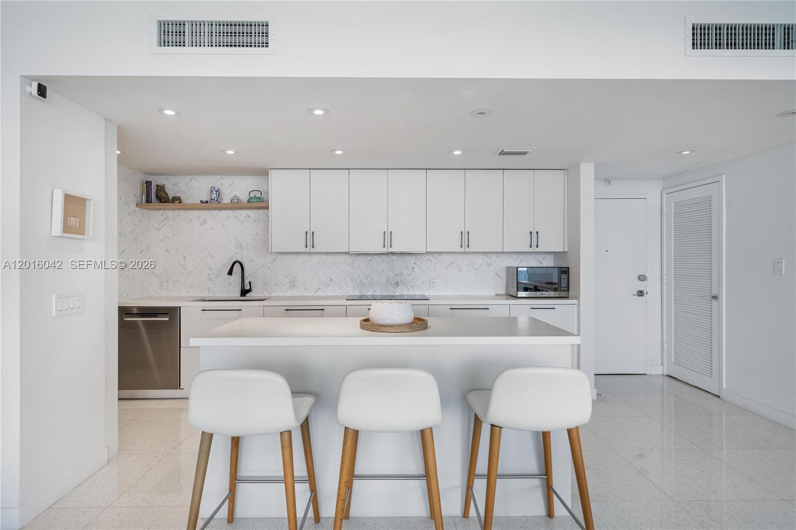 Homes for sale in Miami Beach, FL | 20 Island Ave #1401, Miami Beach, FL 33139 | MLS# A12016042