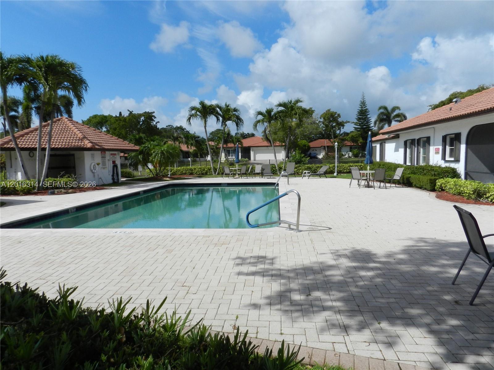 Homes for sale in Boca Raton, FL | 305 Nw 42nd St, Boca Raton, FL 33431 | MLS# A12016314
