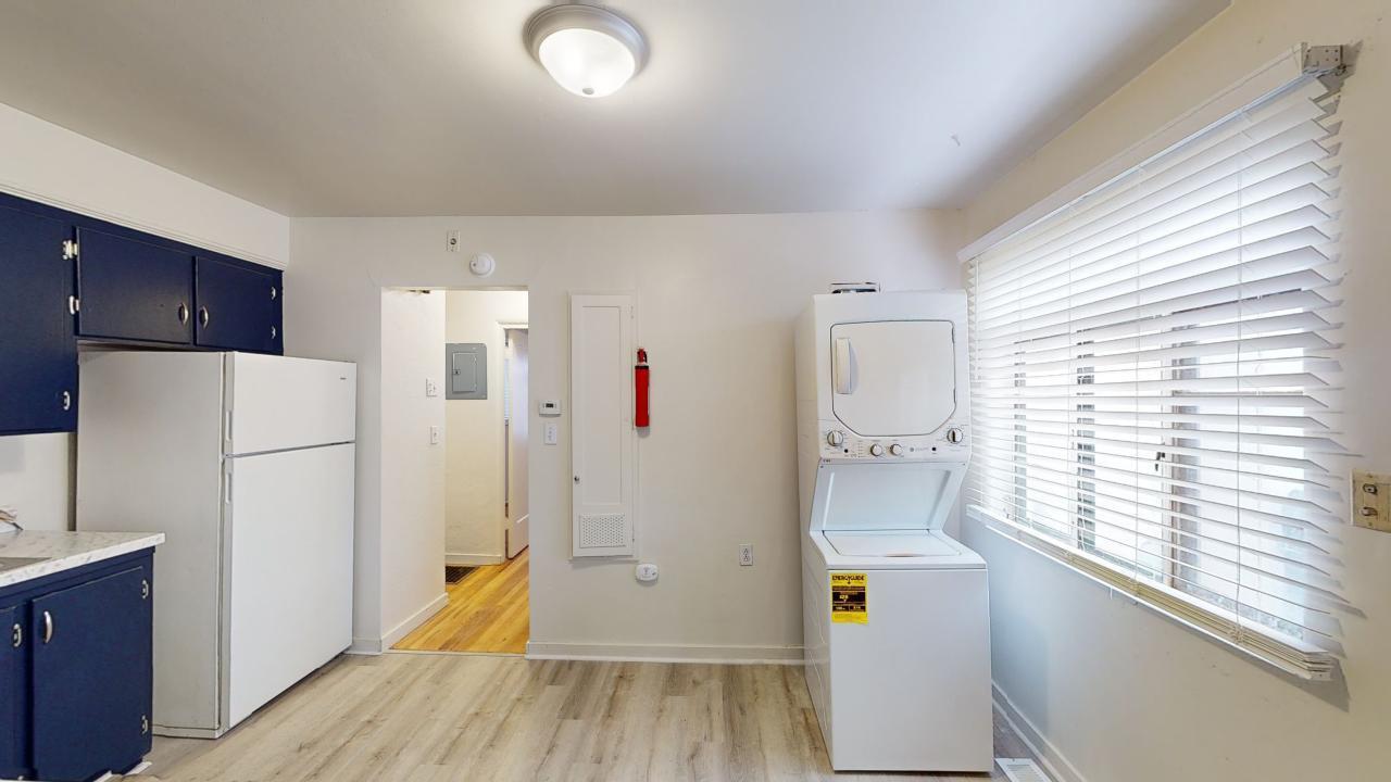Photo 20 — 1003 Carlisle Boulevard SE