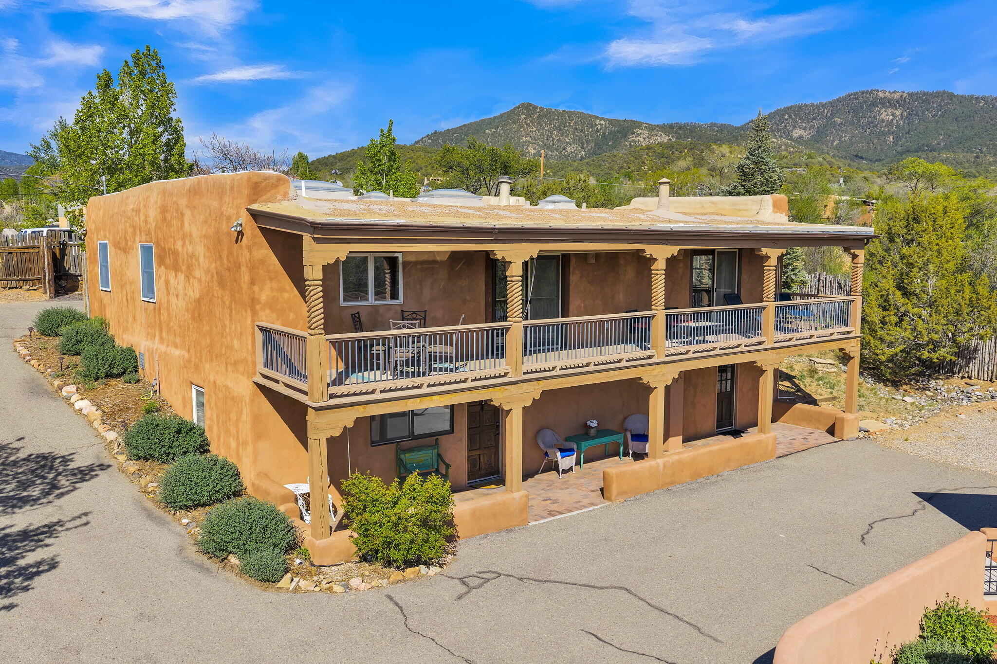 Homes for sale in Santa Fe, NM | 424 Apodaca St, Santa Fe, NM 87501 | MLS# 1103317