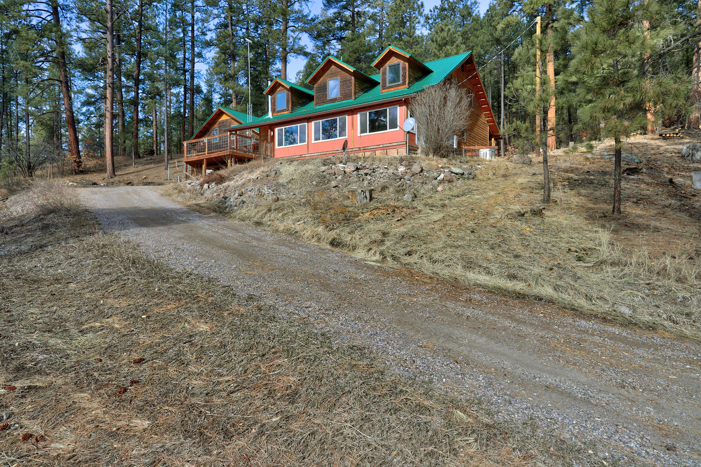 1st image of 831 Sulphur Creek Rd, Jemez Springs, NM 87025 | MLS# 1103324