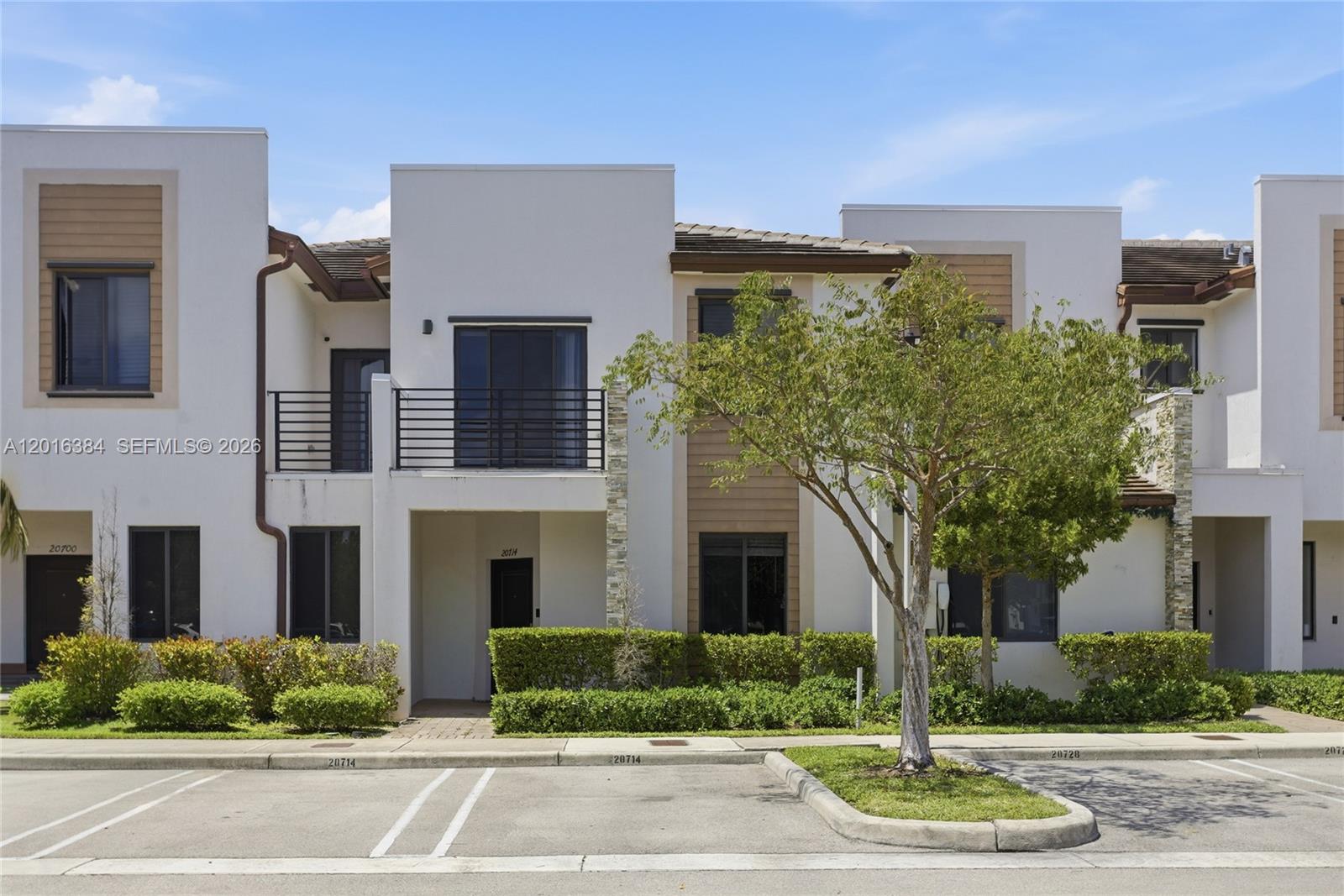 Property photo # 0