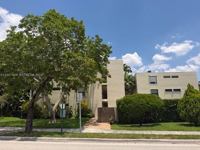 709 Curtiss Parkway Condo