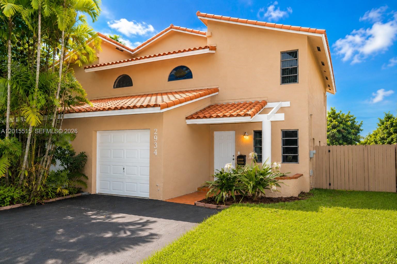 Catalina Grove Villas Con