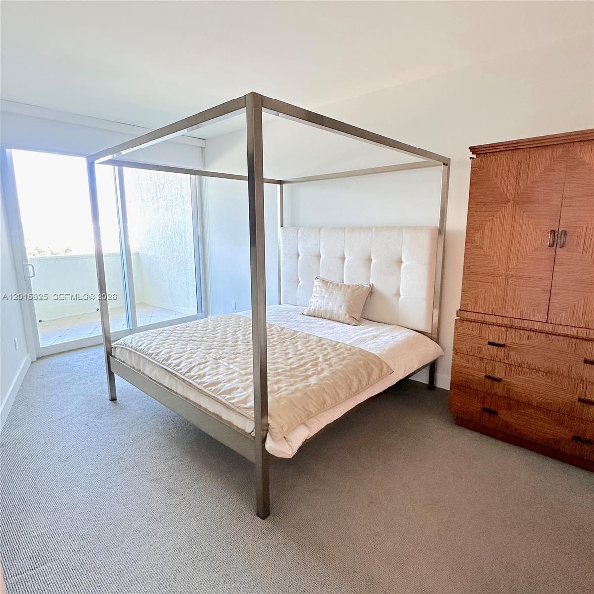 300 S Pointe Dr #704, Miami Beach FL 33139