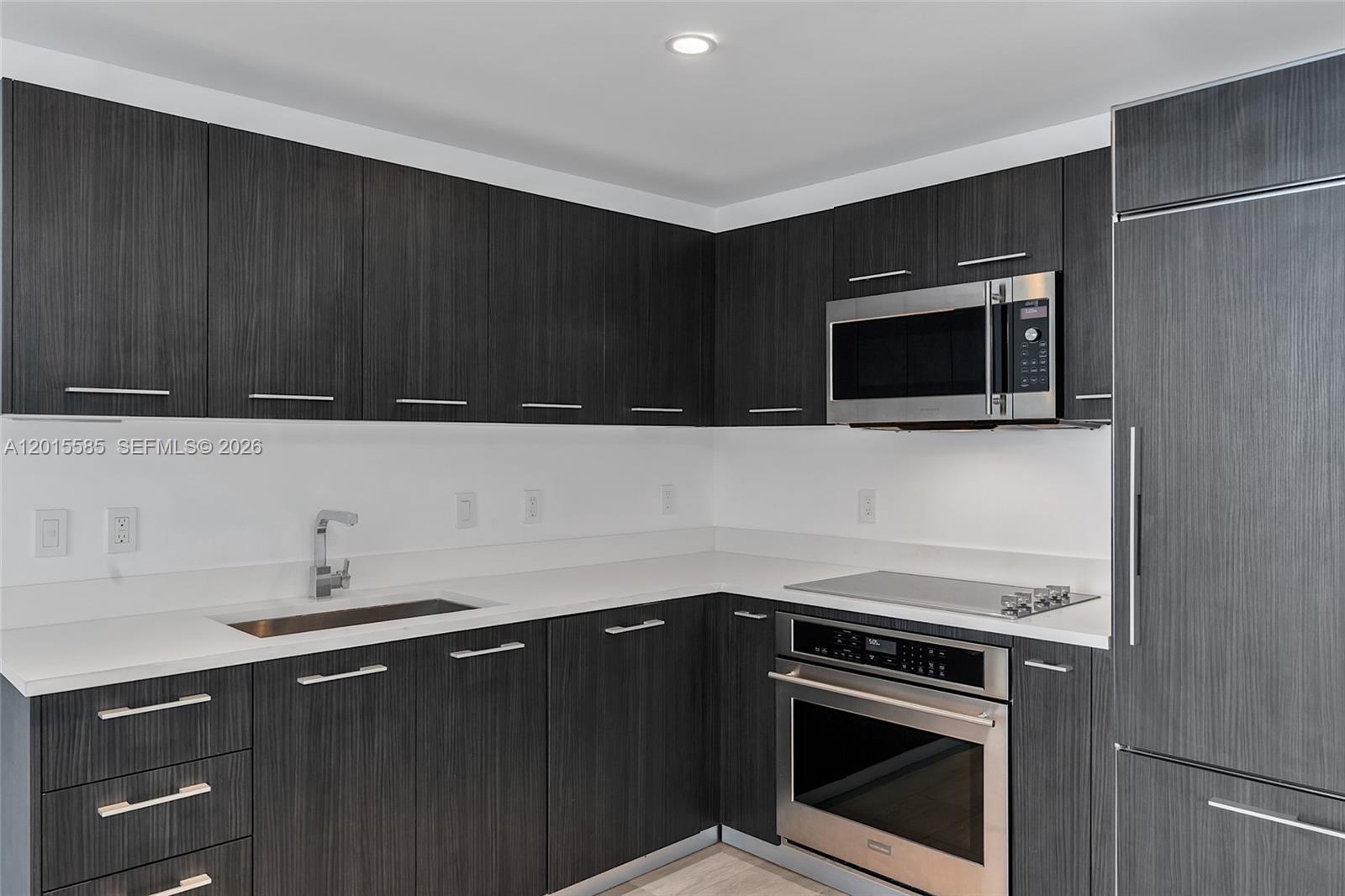 Property photo # 6