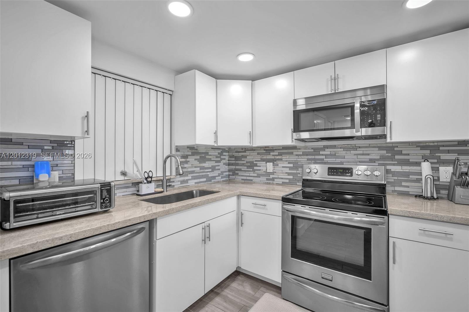 Property photo # 4