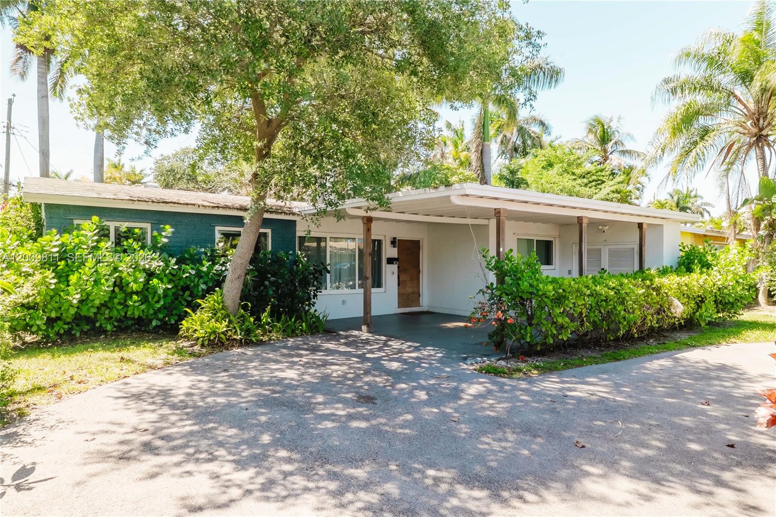 Country Club Homes
