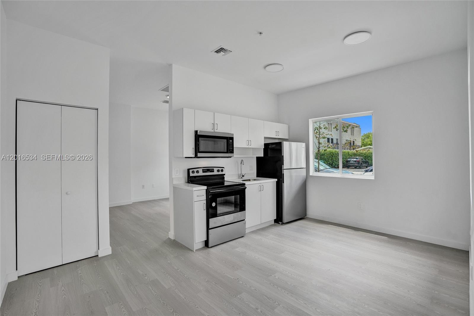 Lawrence Estates Land Cos