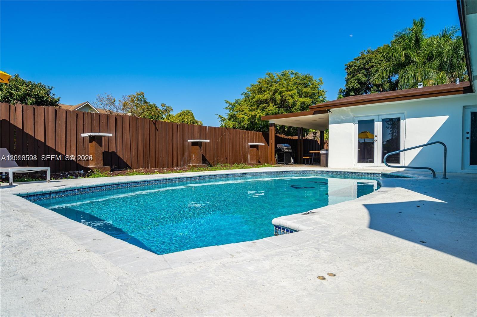 Property photo # 7