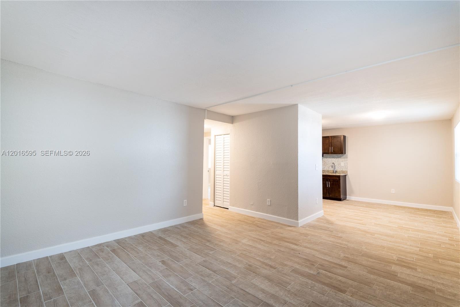 Property photo # 6