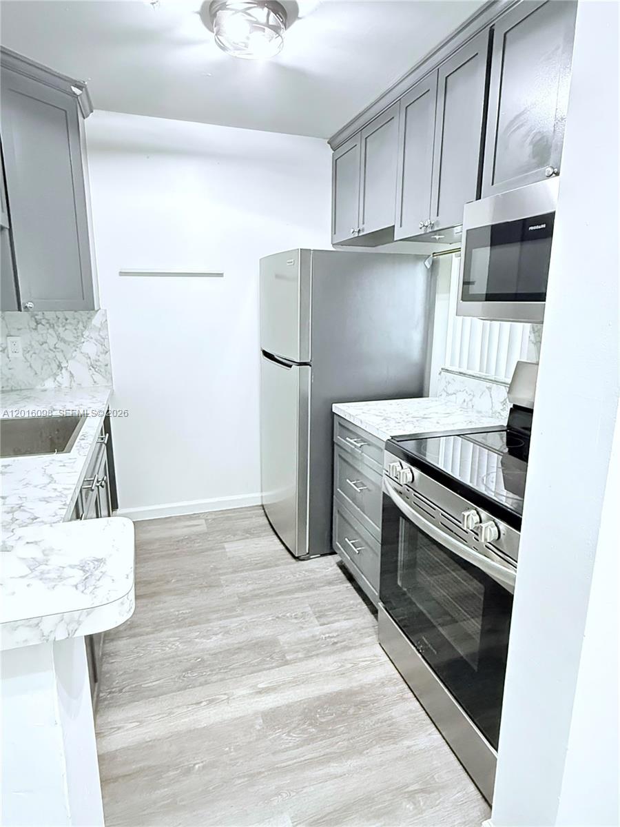 Property photo # 9