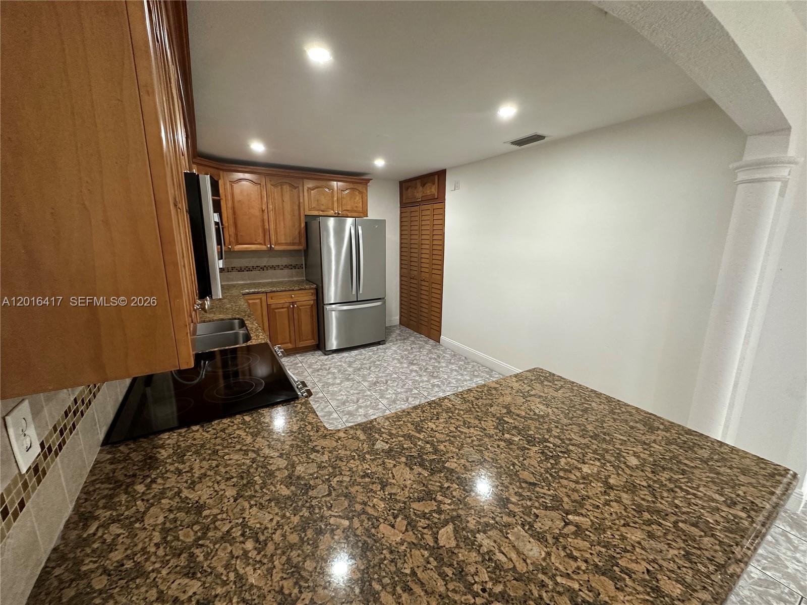 Property photo # 9