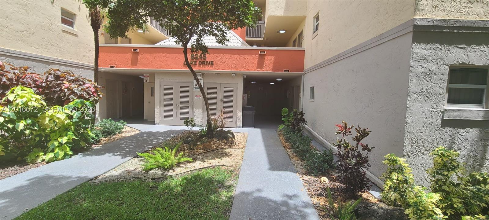 Las Vistas At Doral Condo