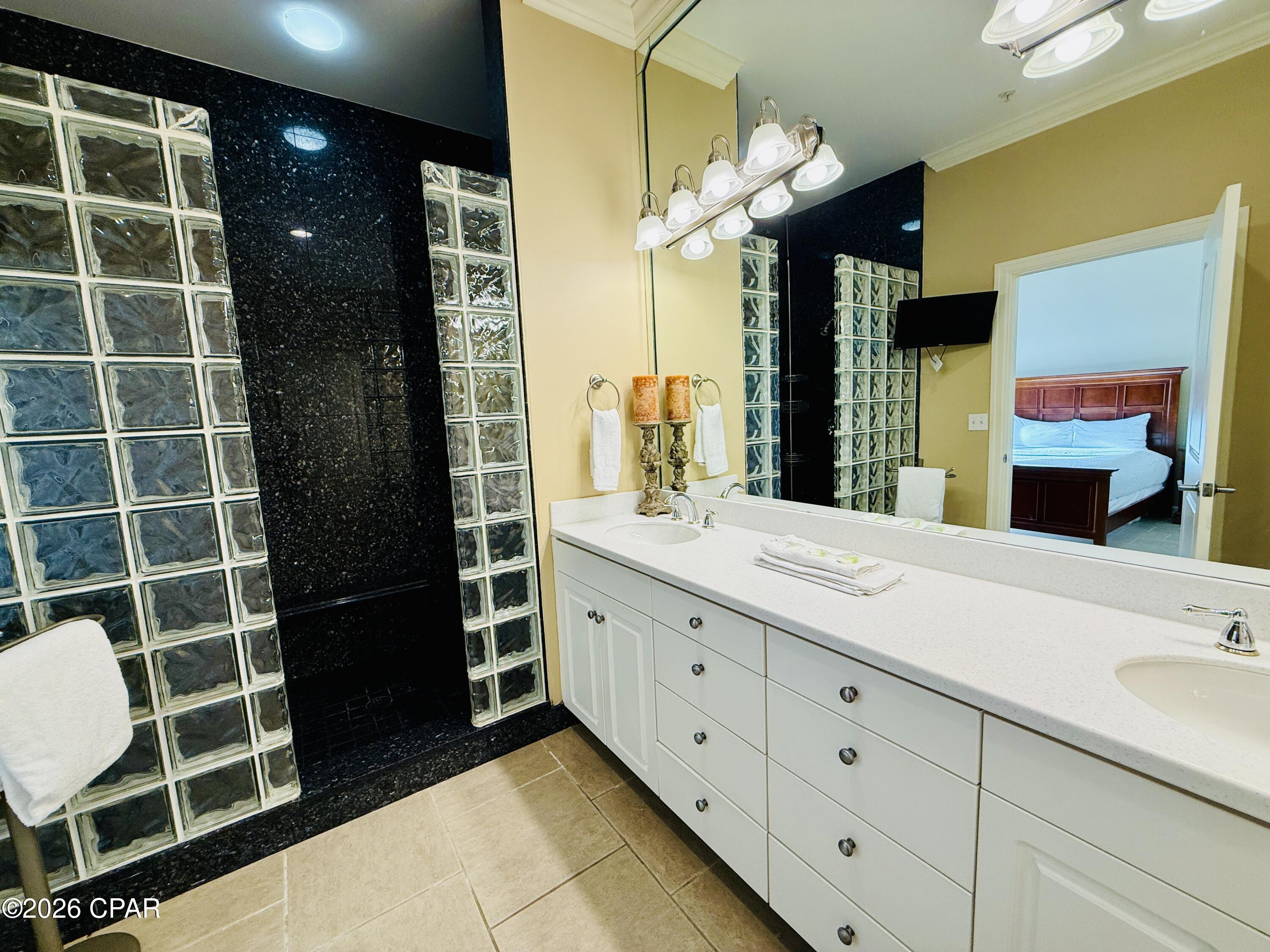 Image 33 For 7505 Thomas Drive Ph 121g