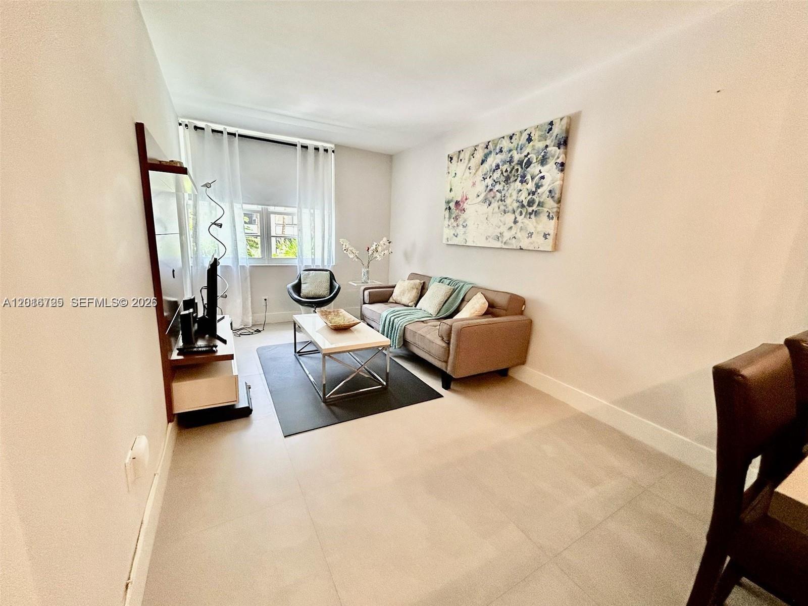 The Decoplage Condo