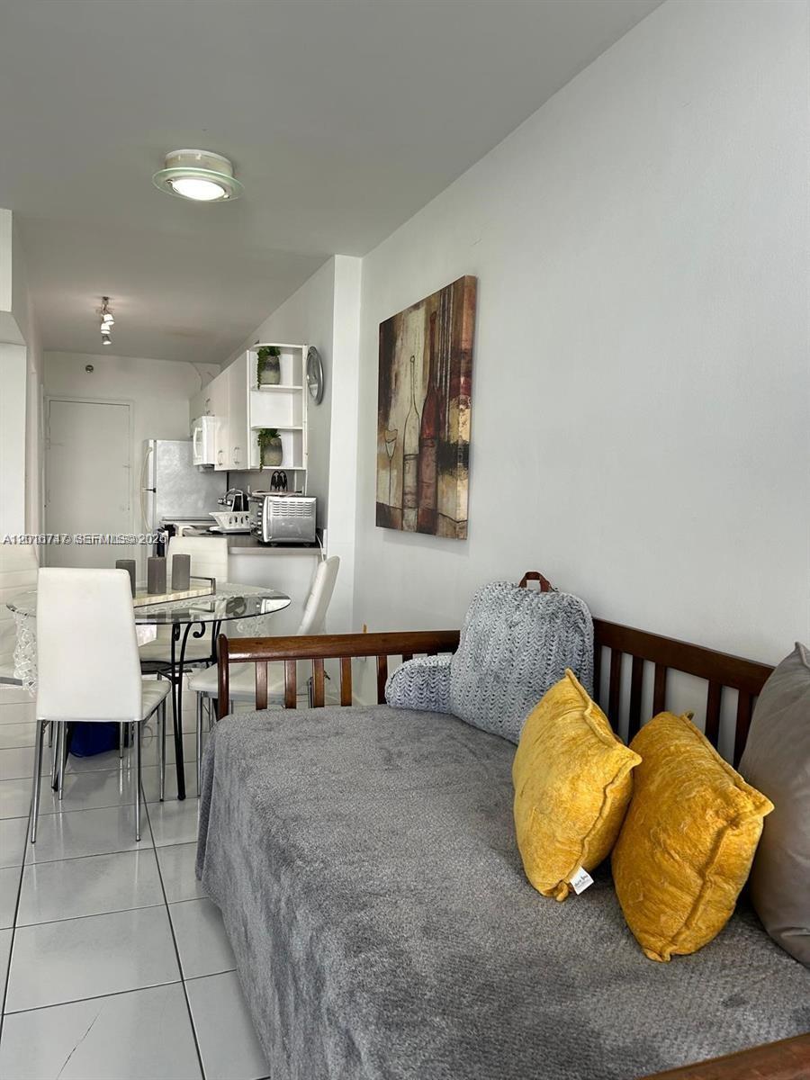 The Decoplage Condo
