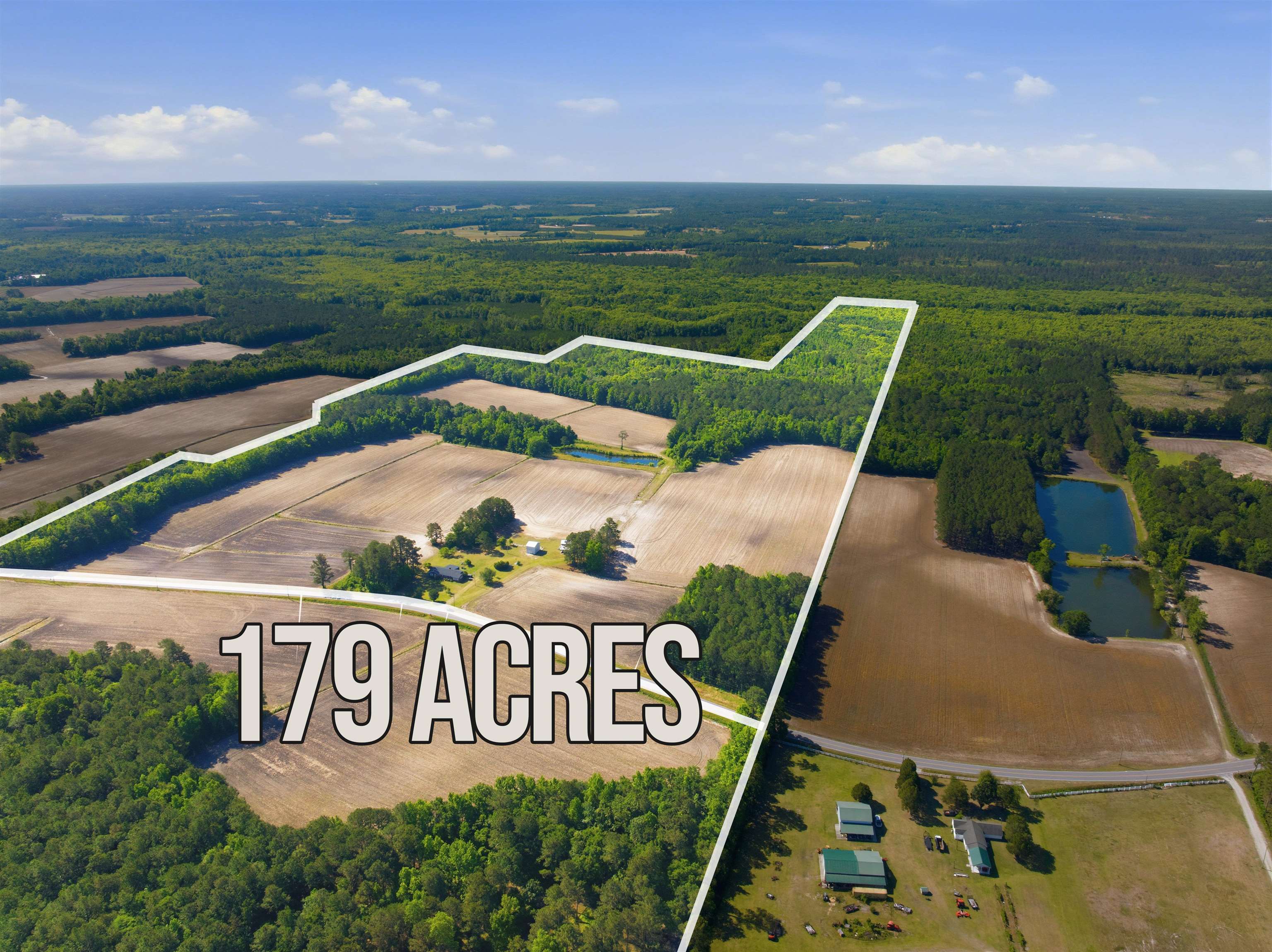 9475 Lake Swamp Rd. Nichols, SC 29581