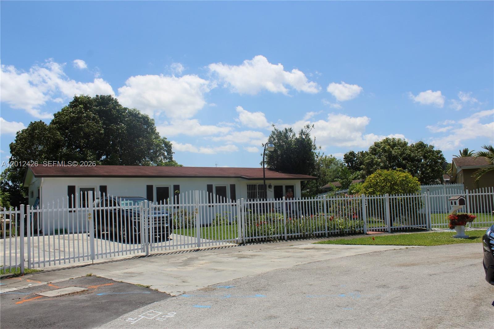 Property photo # 0