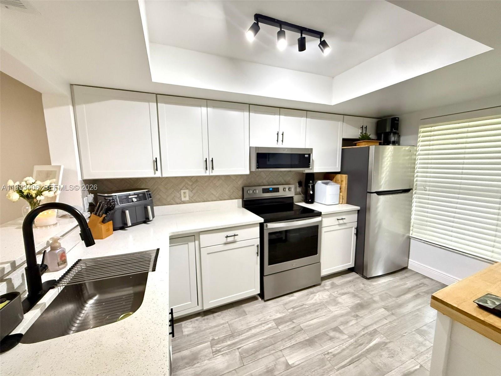 Country Lakes I Condo Phas