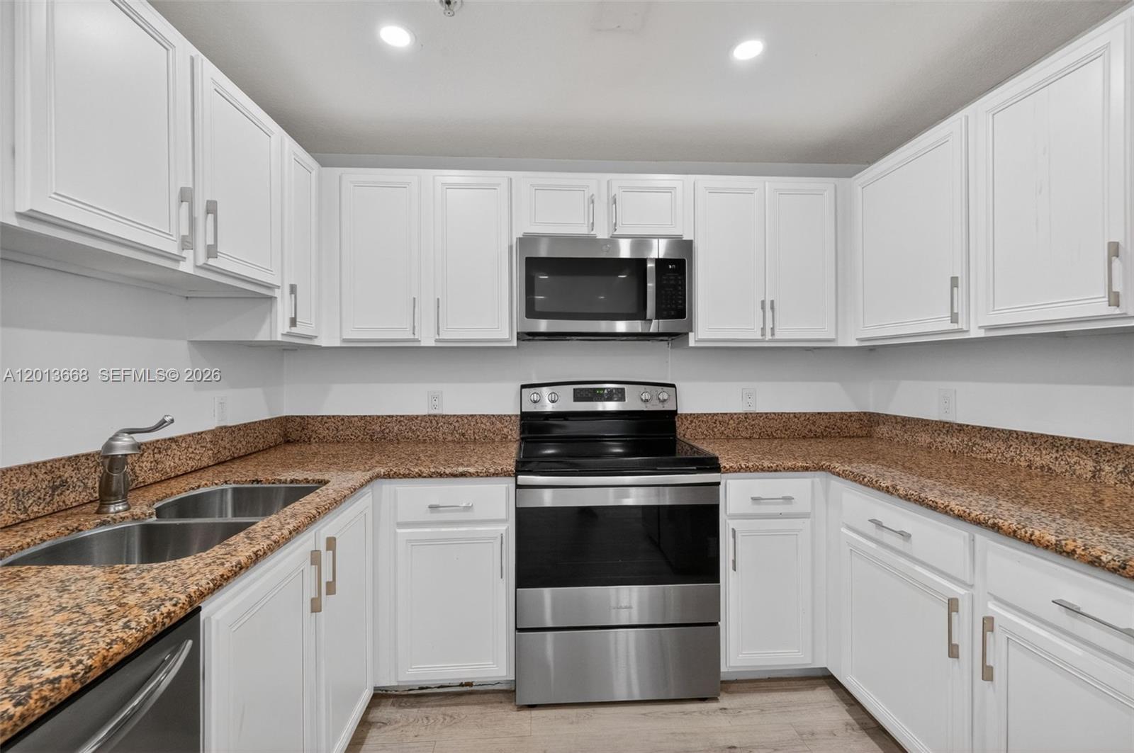Property photo # 6
