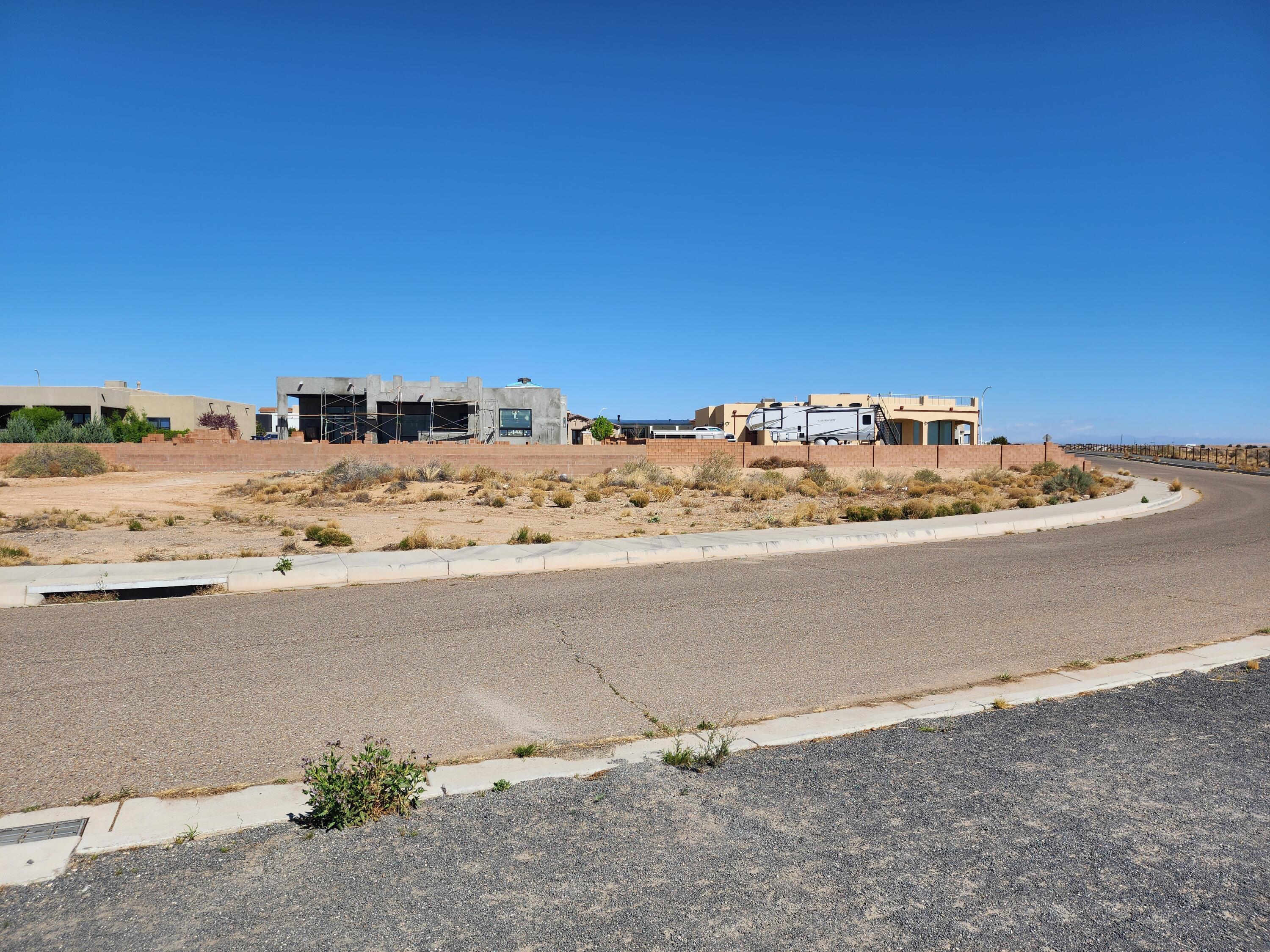Photo 5 — 6301 Vista Del Prado Road NW