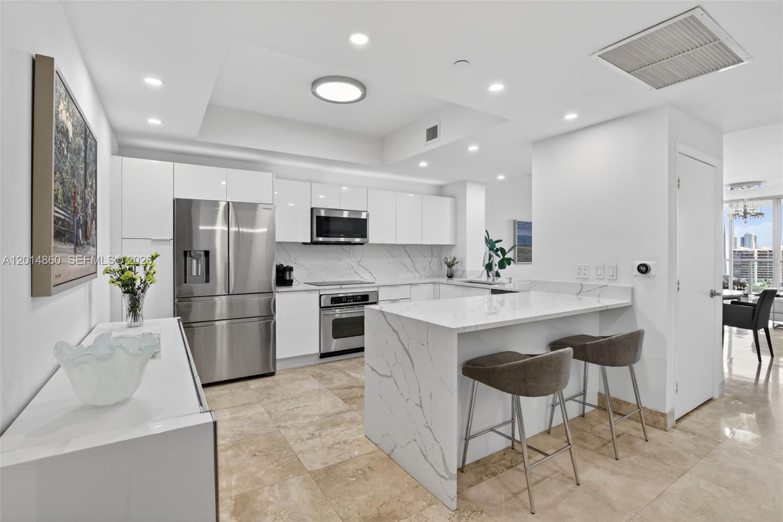 Aventura Marina Condo Num