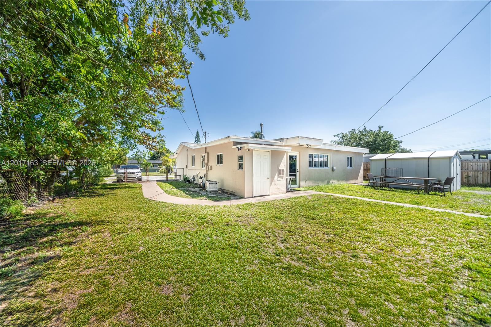 Homes for sale in Hollywood, FL | 6472 Pierce St, Hollywood, FL 33024 | MLS# A12017163