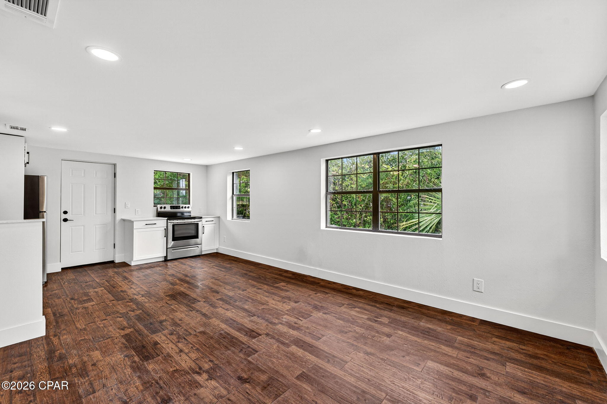 Image 10 For 111 Bayou Avenue