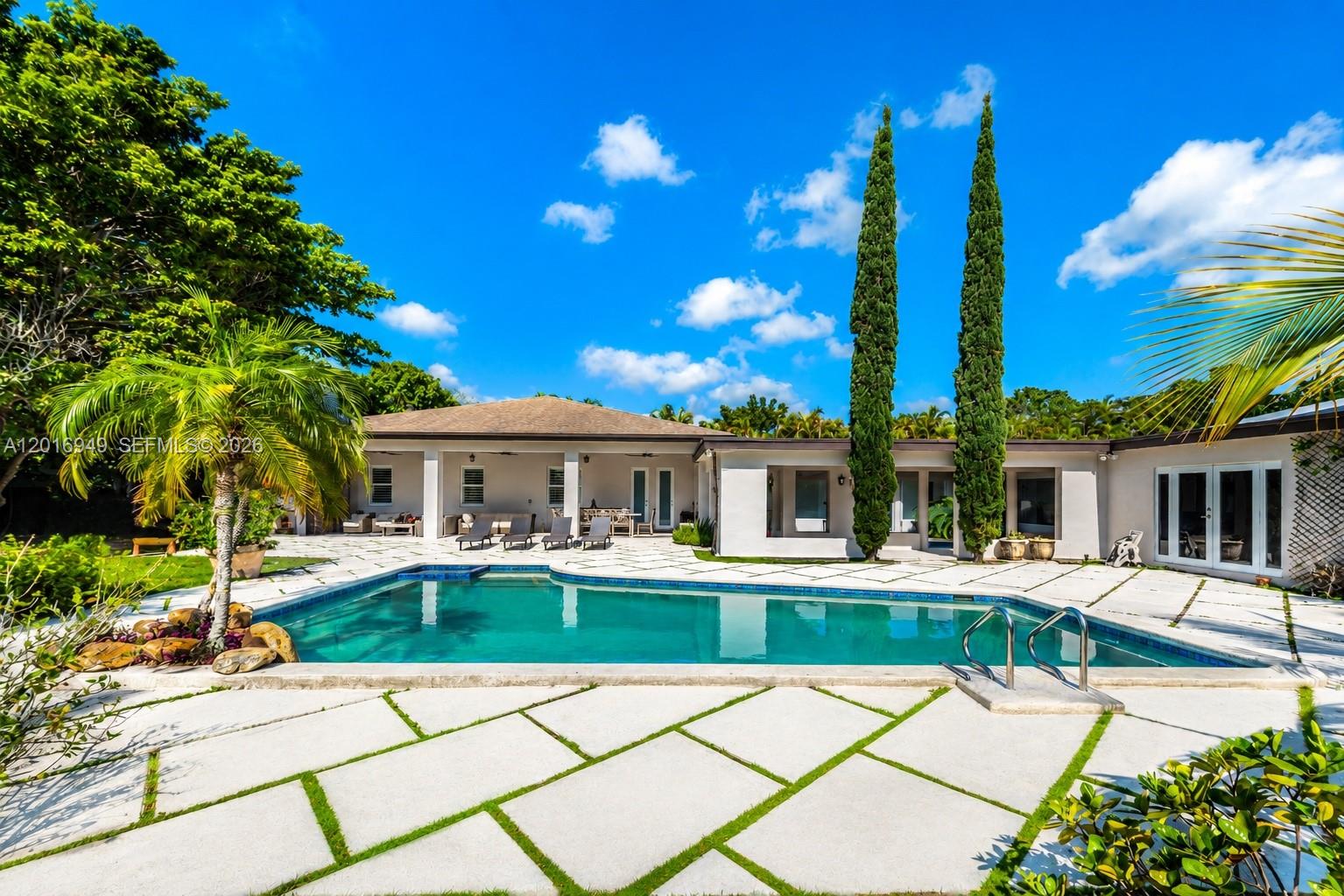Homes for sale in Pinecrest, FL | 7650 Sw 128Th St, Pinecrest, FL 33156 | MLS# A12016949