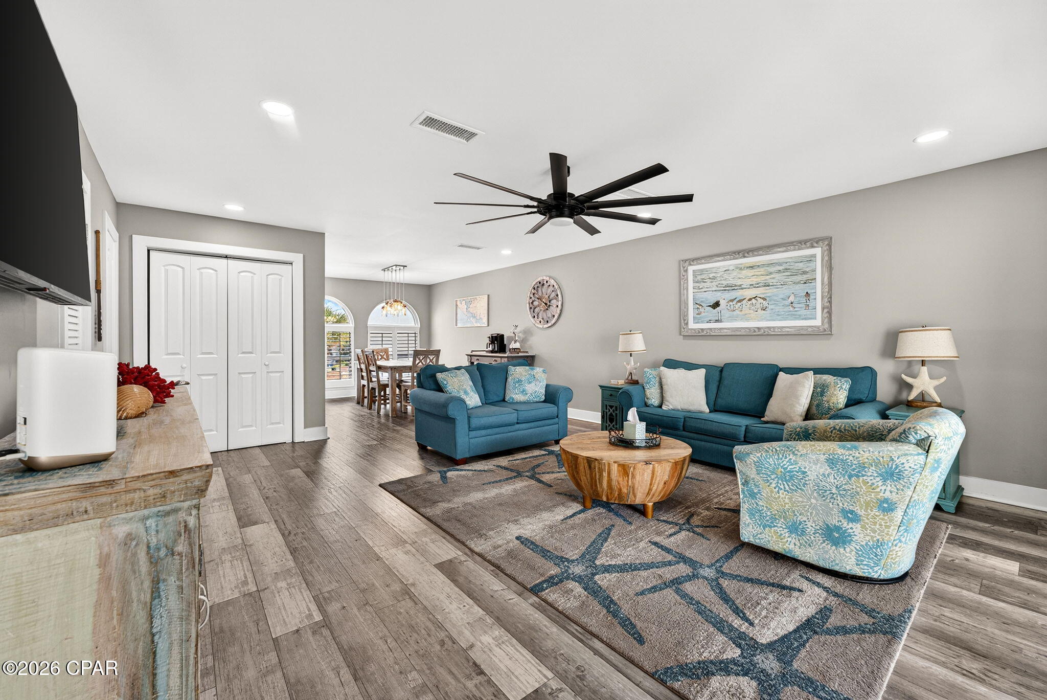 Image 9 For 5225 Thomas Drive 14