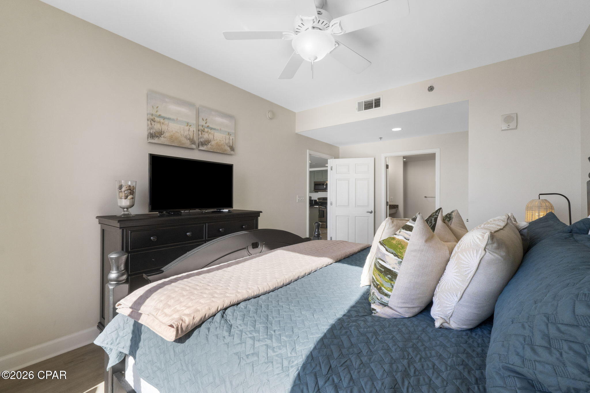 Image 21 For 17729 Front Beach Road 2101e