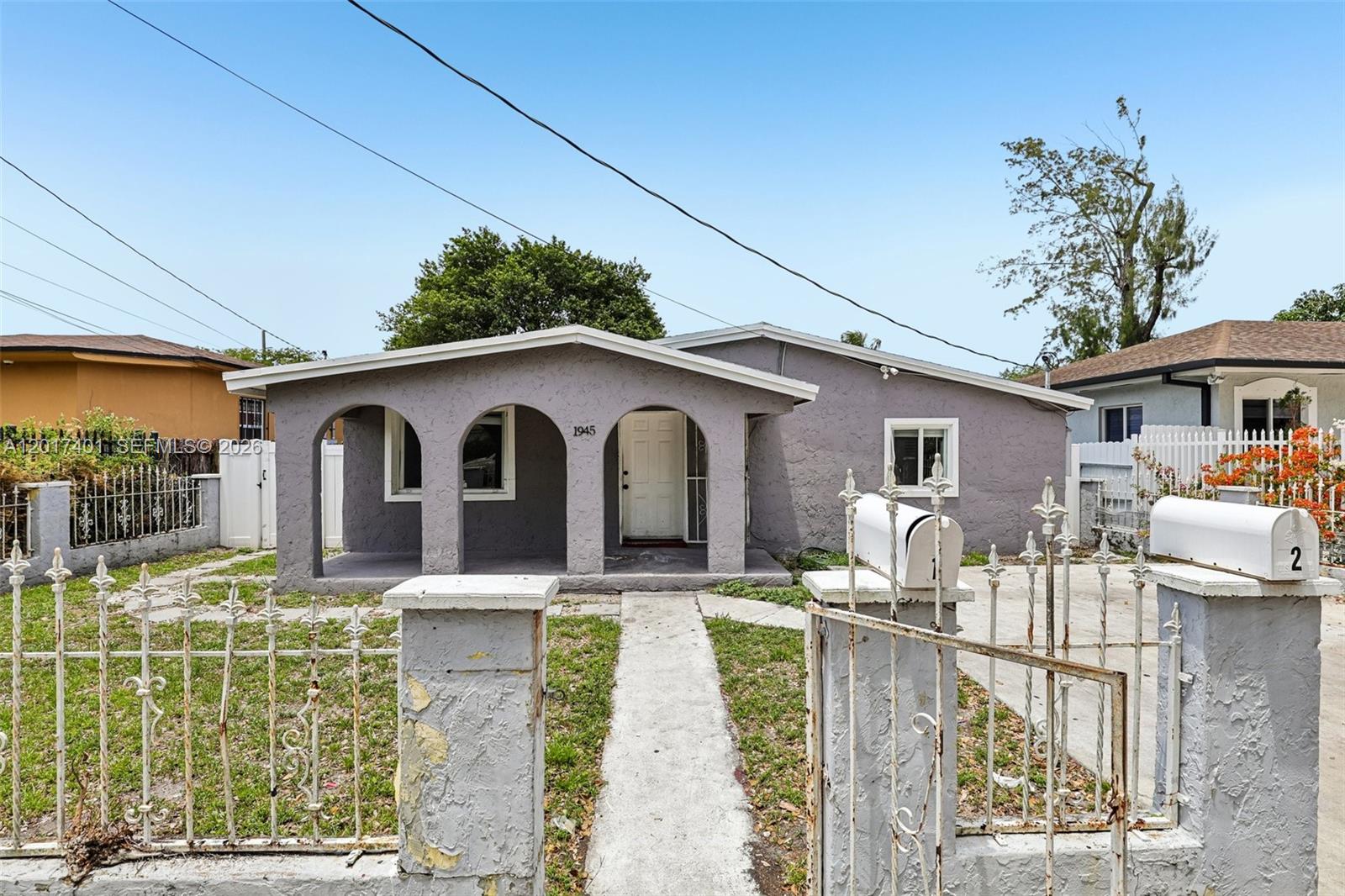 Everglades Ave Heights Ad