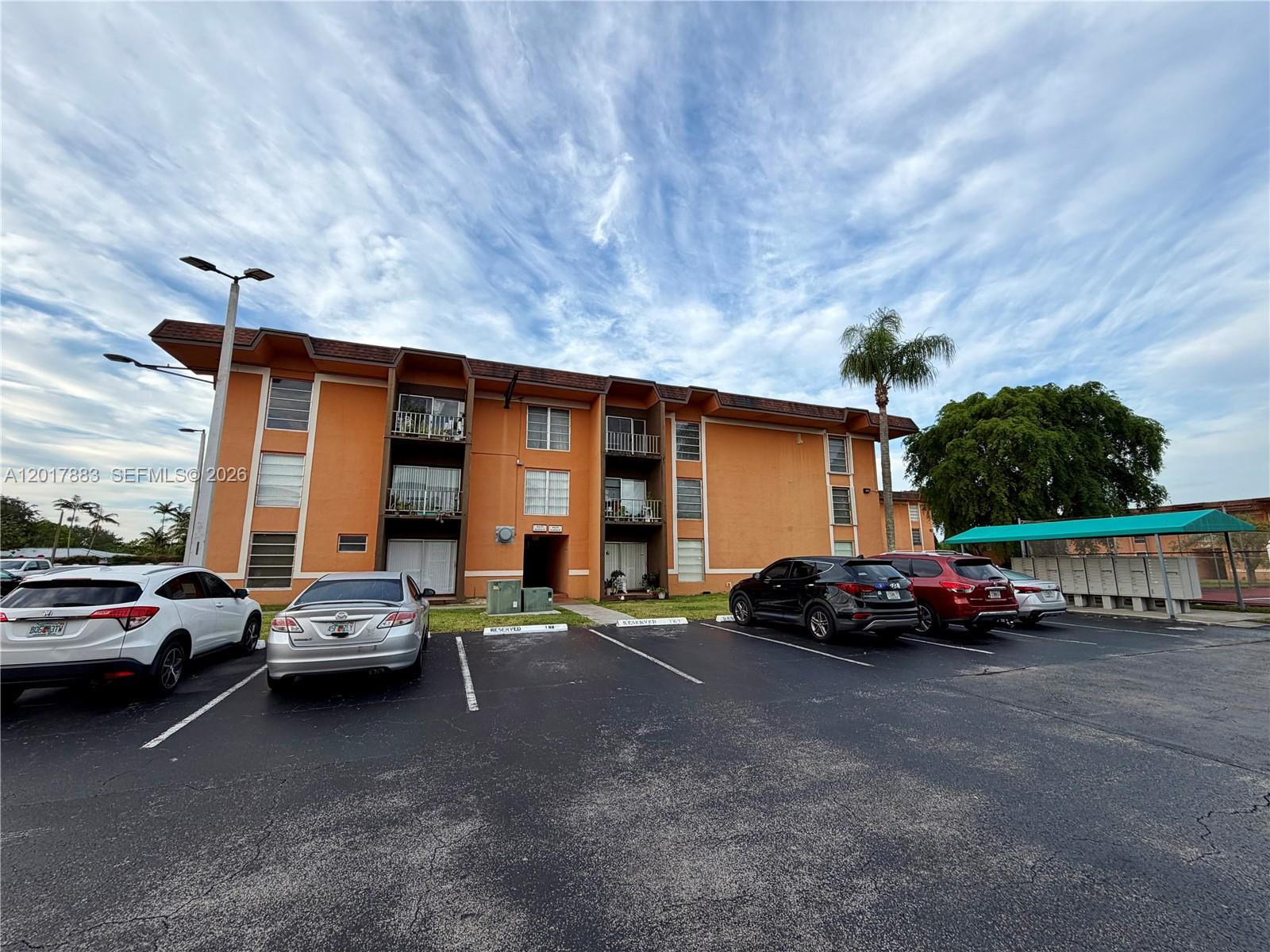 Sunset Palms East Condo