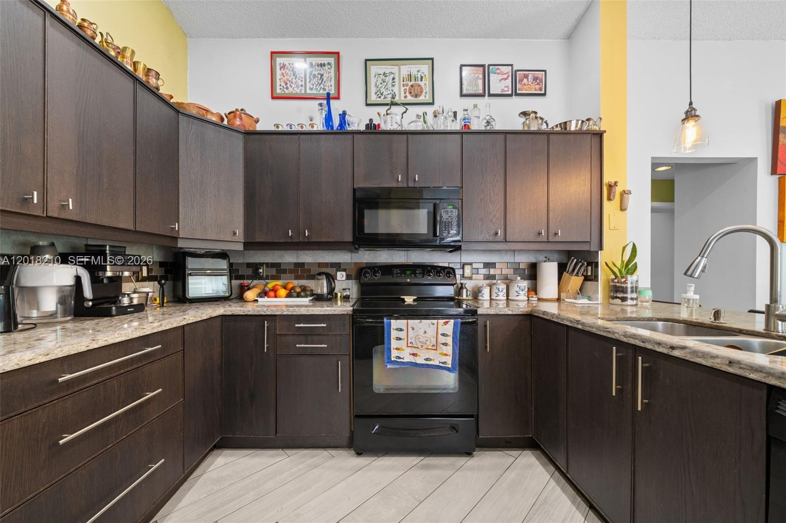 Property photo # 9