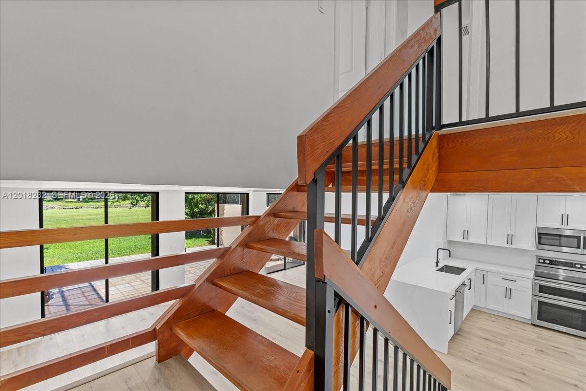 Property photo # 6