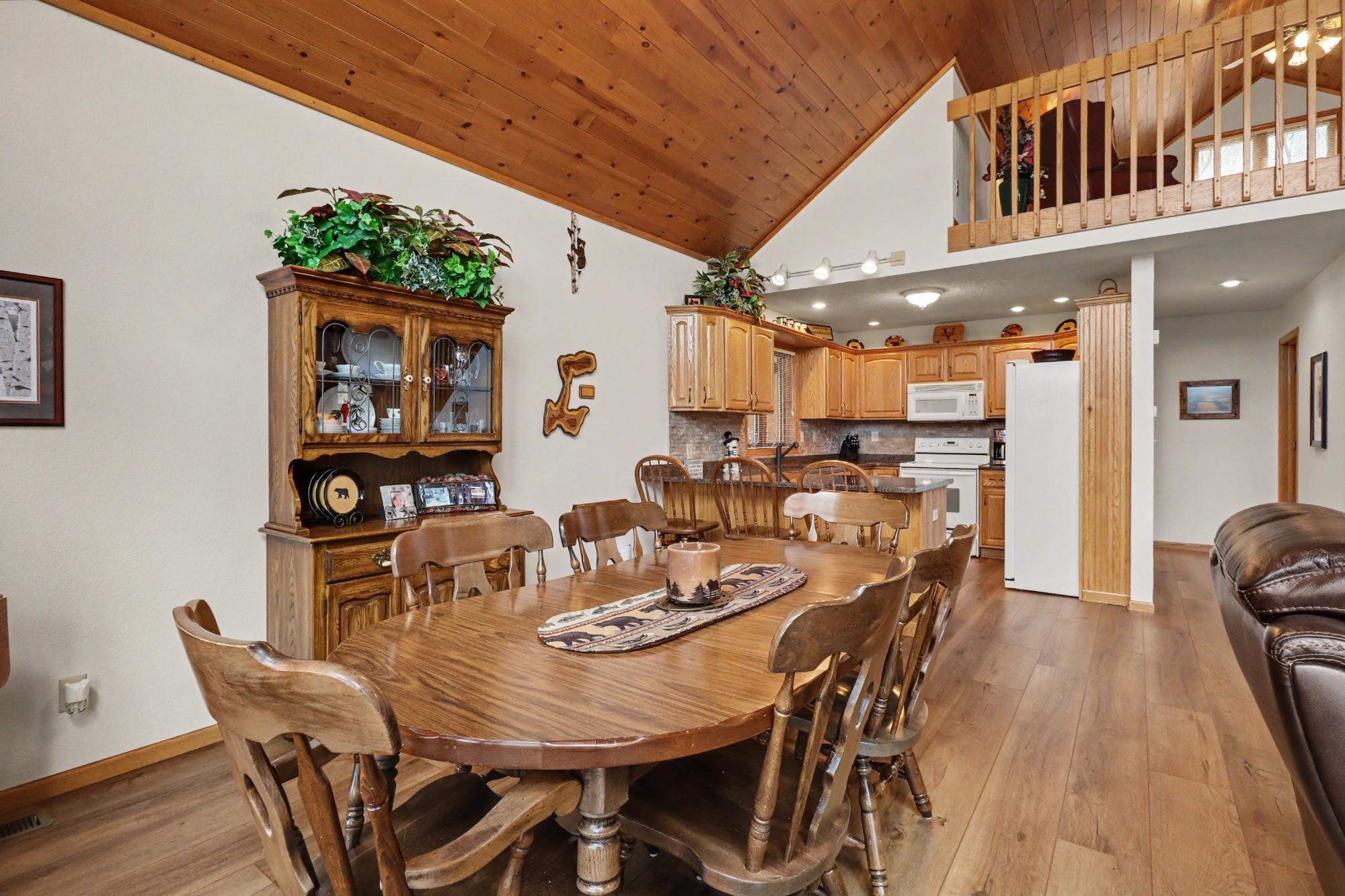 Spectacle Lake Property 1064 Nicolet Shores Ln Photo 11