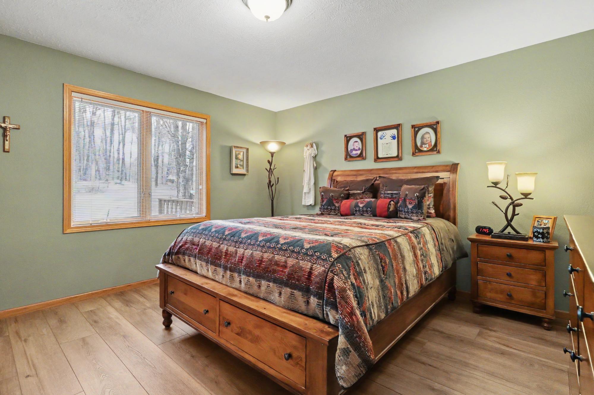 Spectacle Lake Property 1064 Nicolet Shores Ln Photo 16