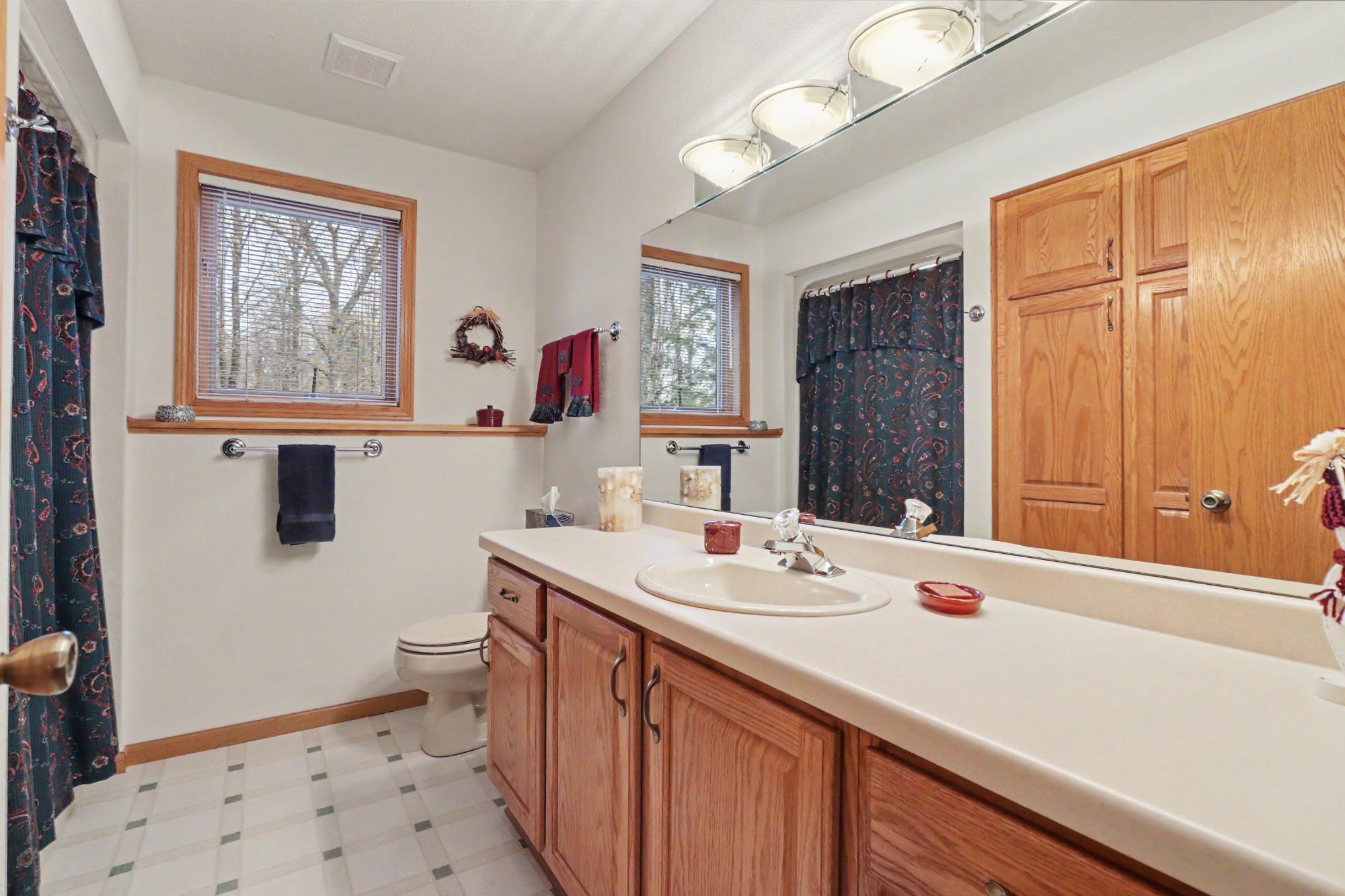 Spectacle Lake Property 1064 Nicolet Shores Ln Photo 17